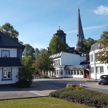 Rellinger Hof Hotel Rellingen Exterior photo
